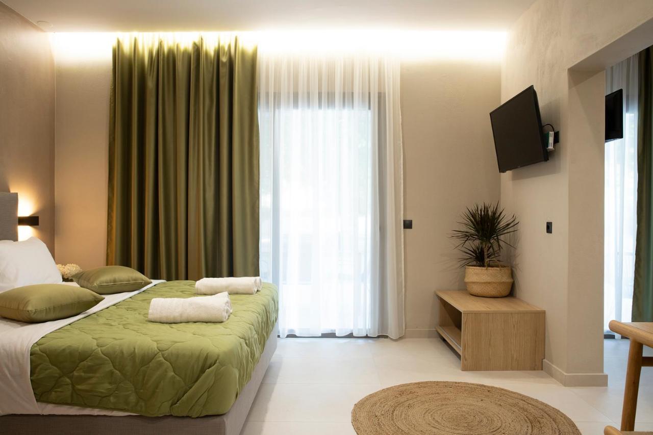 Olympus Suites Paralia Panteleimonos Eksteriør billede
